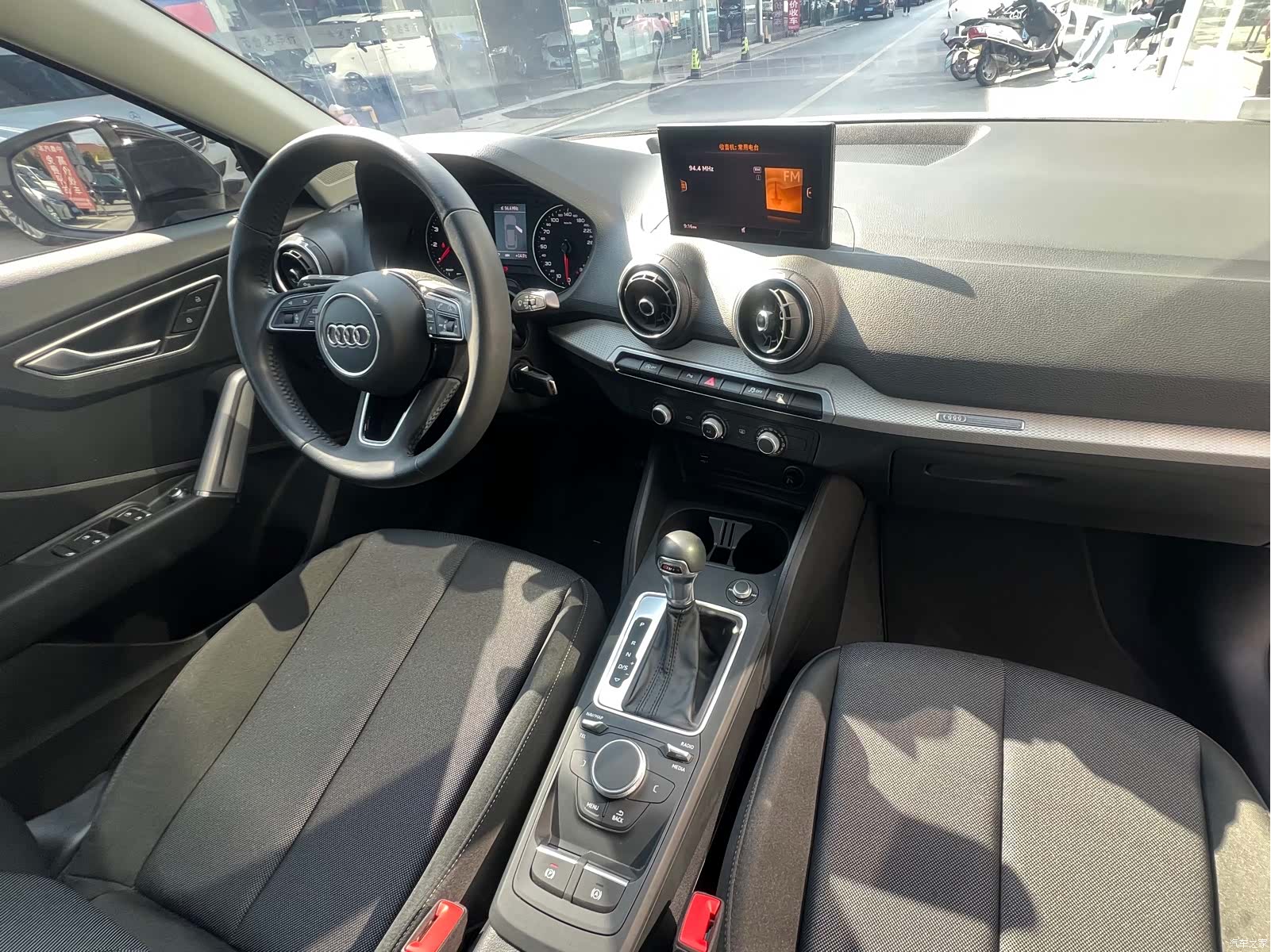 Audi Q2L, 2020 20