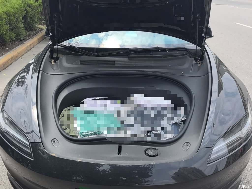 Tesla Model 3, 2023 11