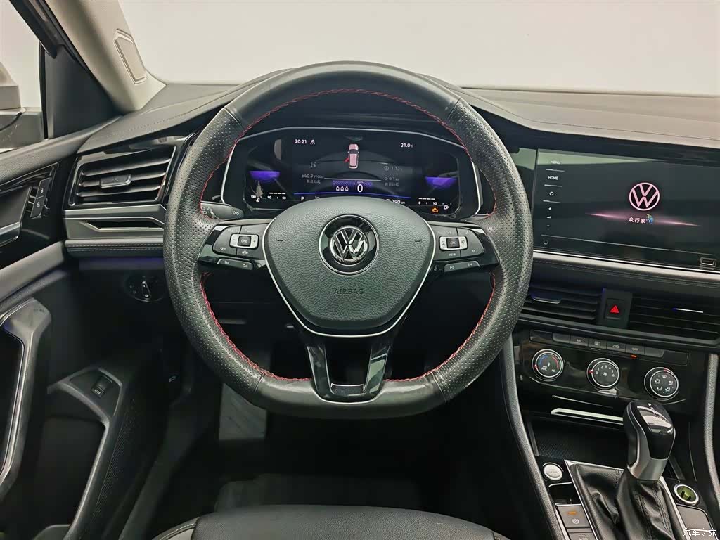 Volkswagen Sagitar, 2021 11