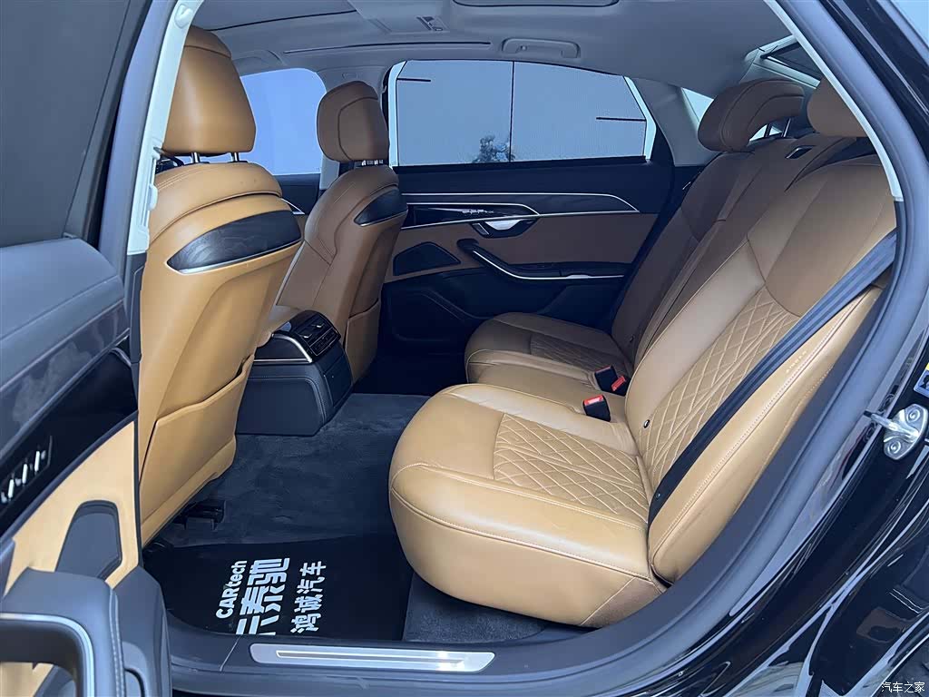 Audi A8L, 2024 20