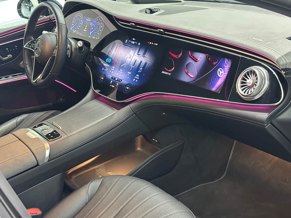 Mercedes-Benz EQS