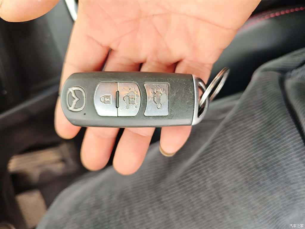 Mazda Mazda3, 2015 11