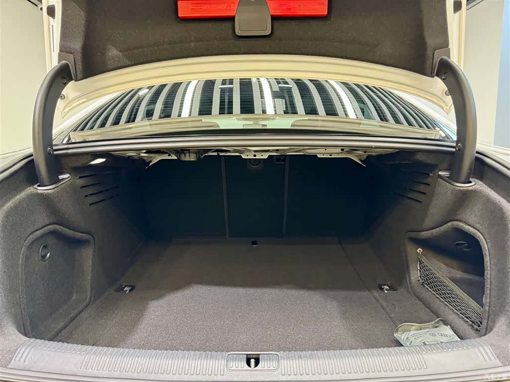 Audi A4L, 2023 12