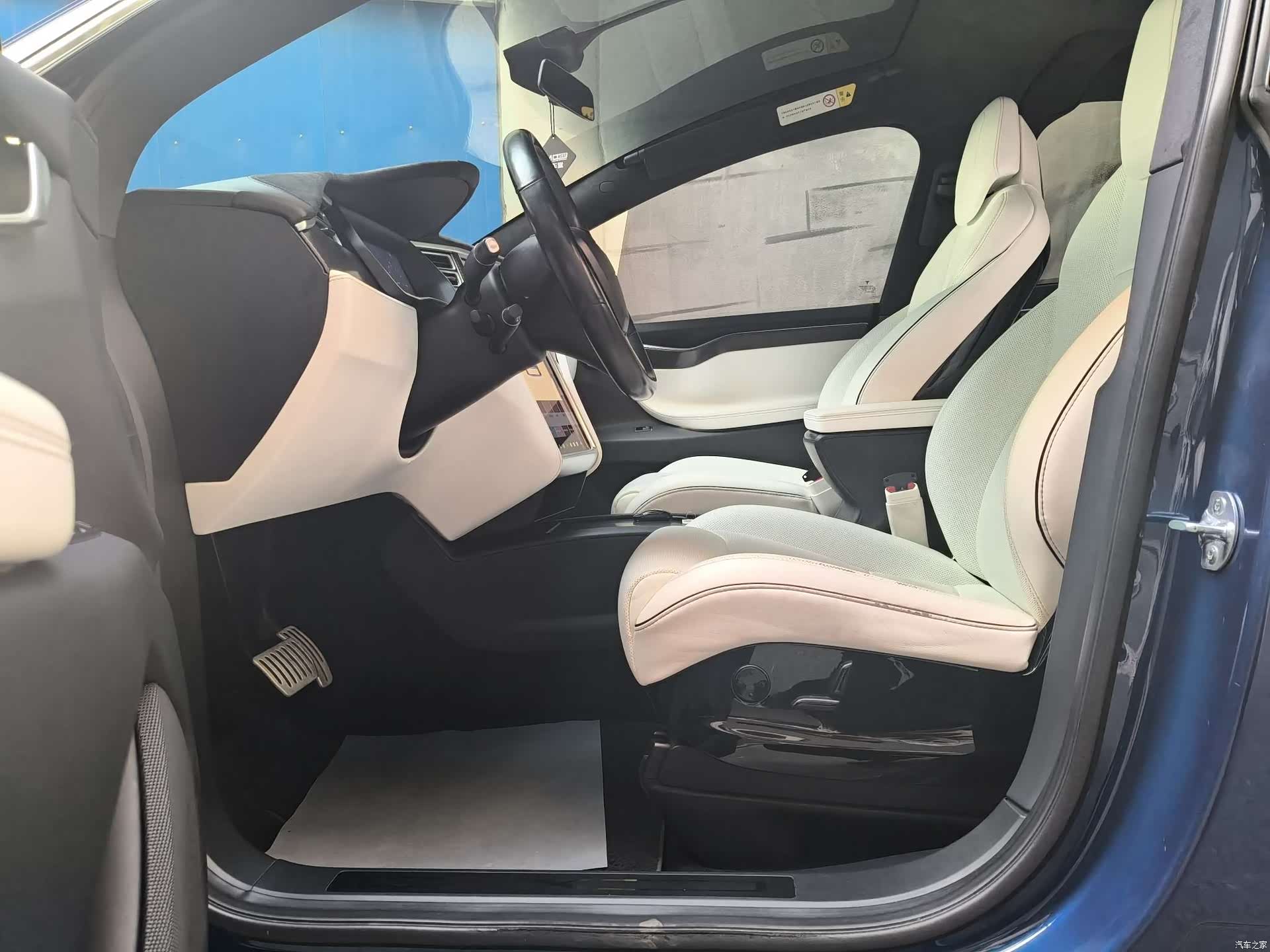 Tesla Model X, 2016 7