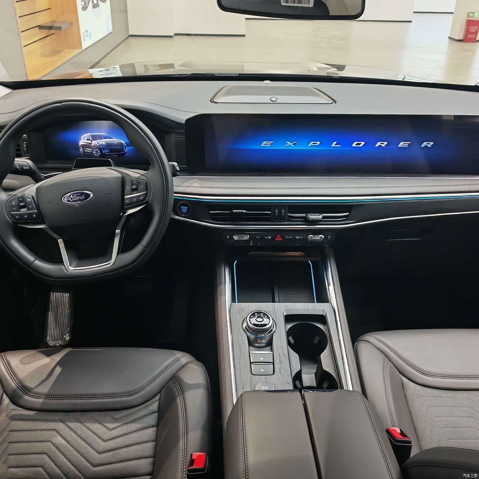 Ford Explorer, 2025 11