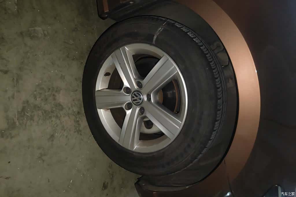 Volkswagen Lamando, 2016 6