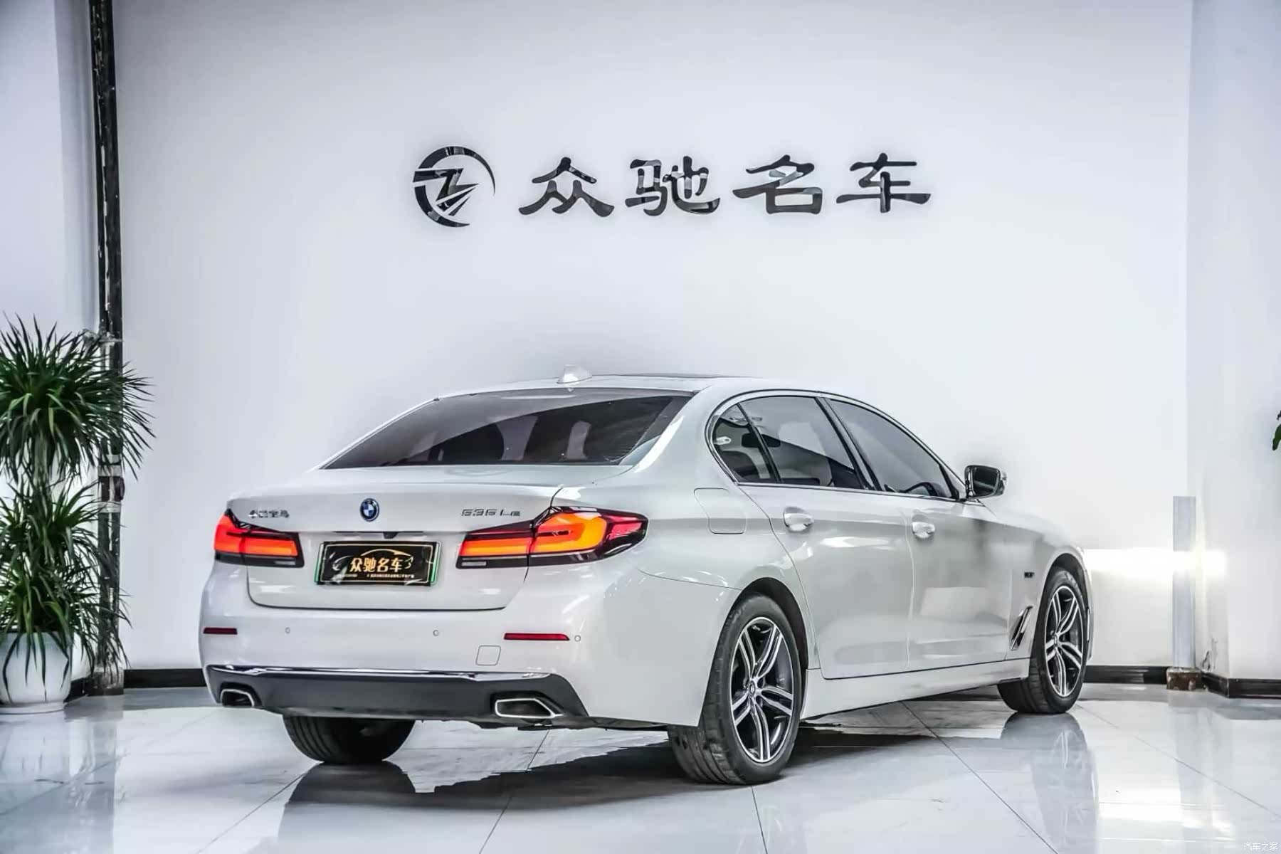 BMW 5 Series, 2022 11