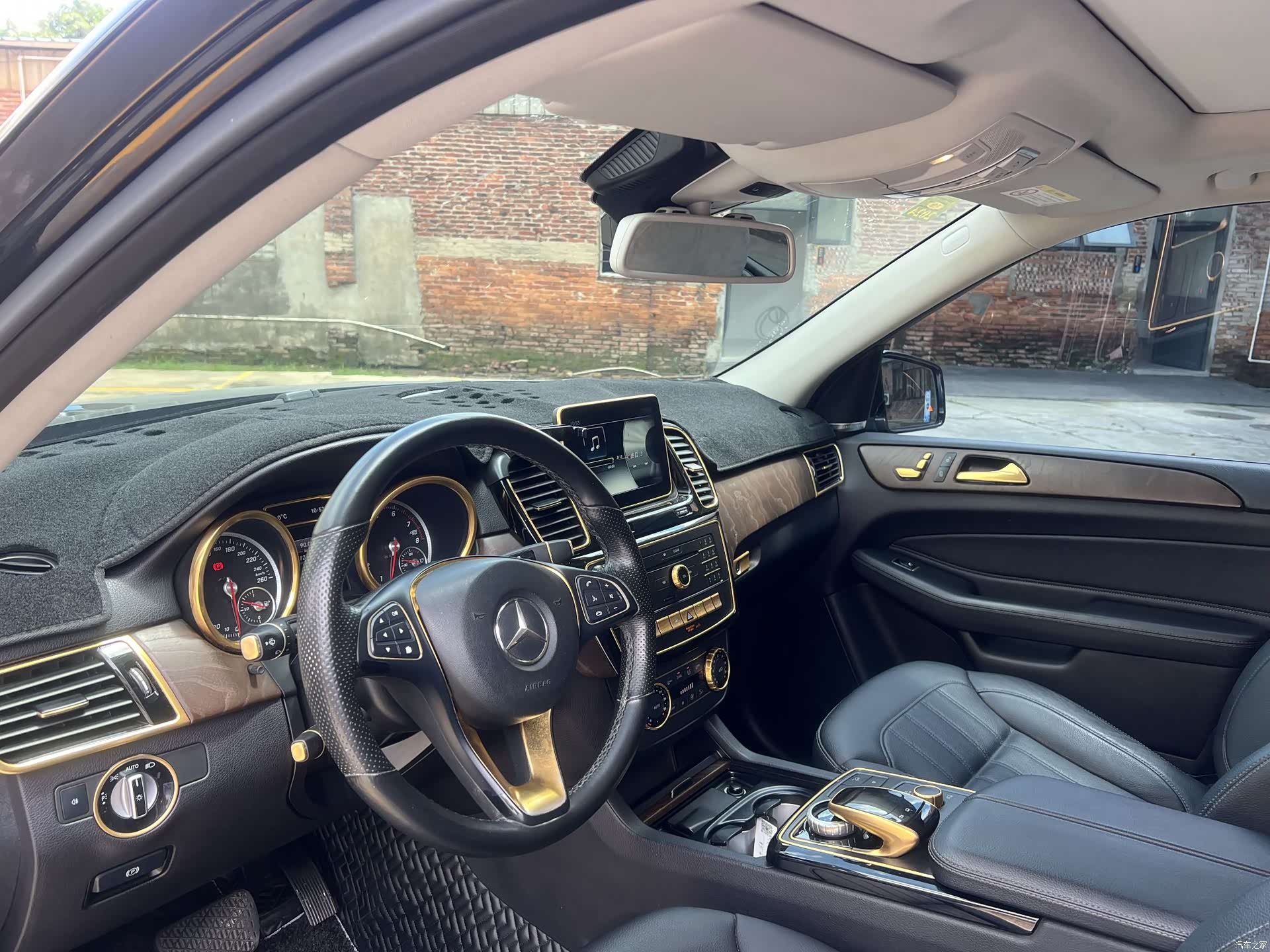 Mercedes-Benz GLE, 2016 21