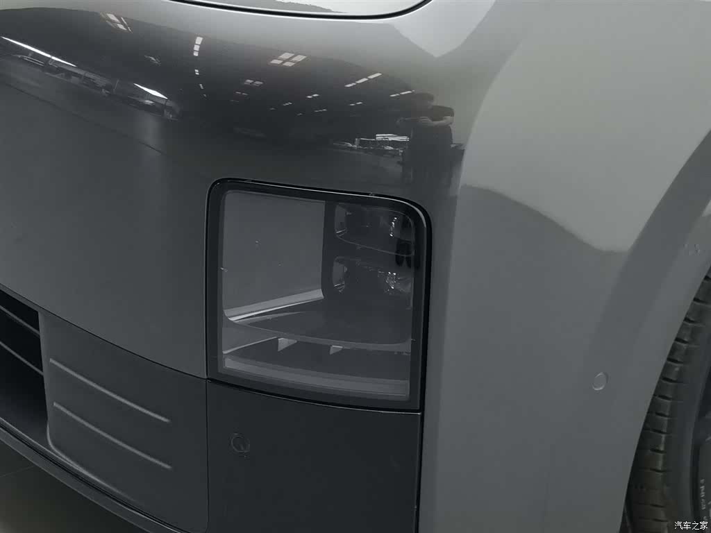 Li Auto MEGA, 2024 7