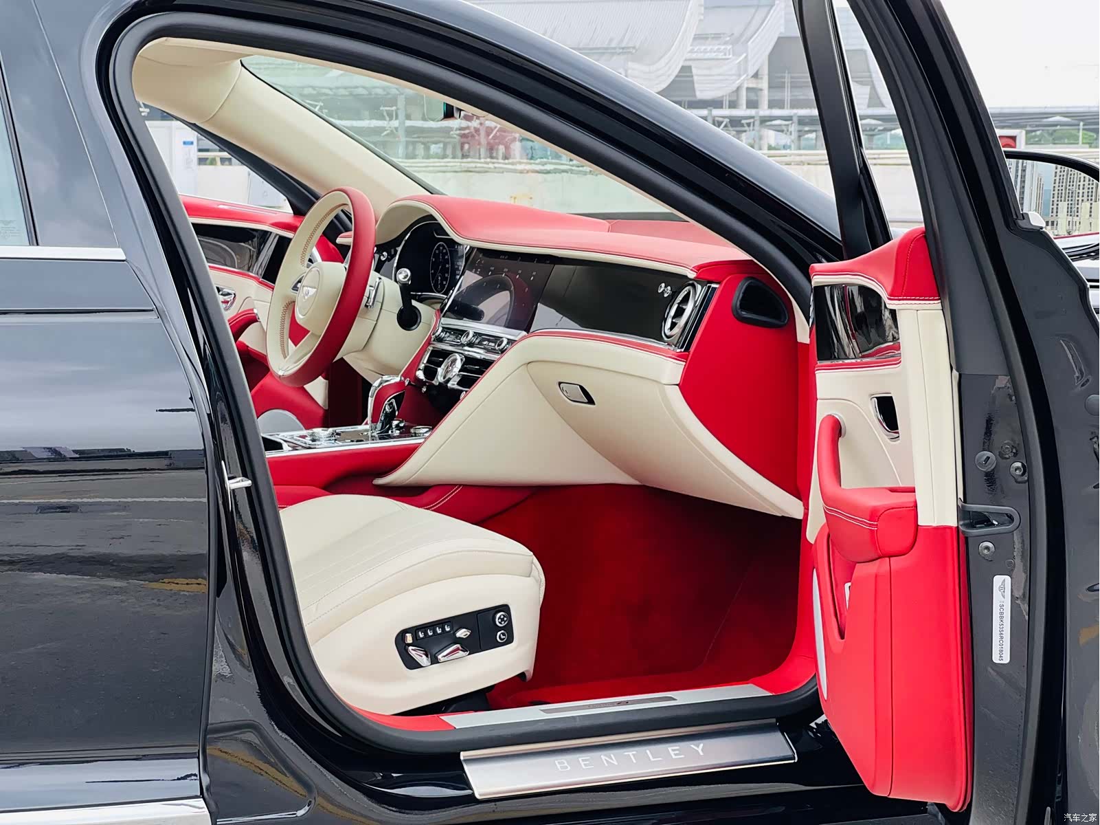 Bentley Flying Spur, 2025 6