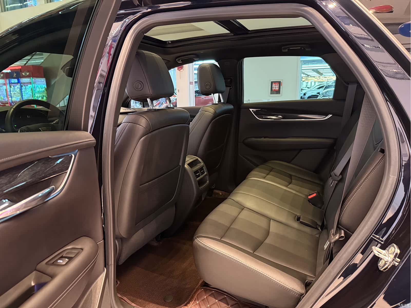Cadillac XT5, 2022 8