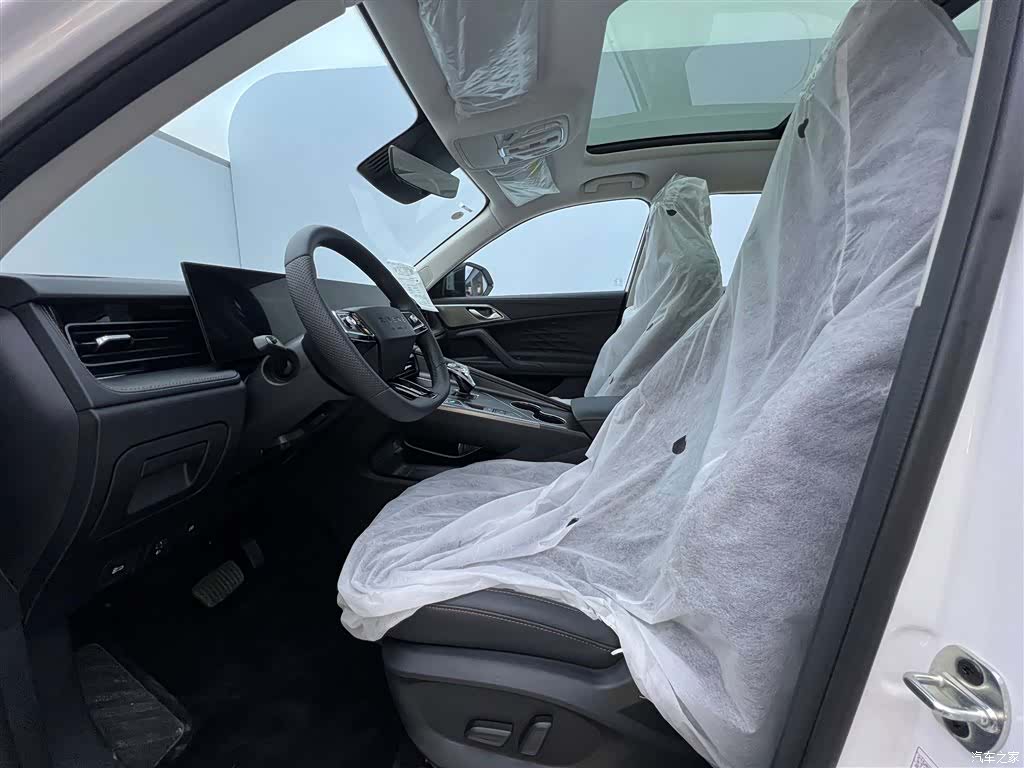 Roewe RX5, 2023 12