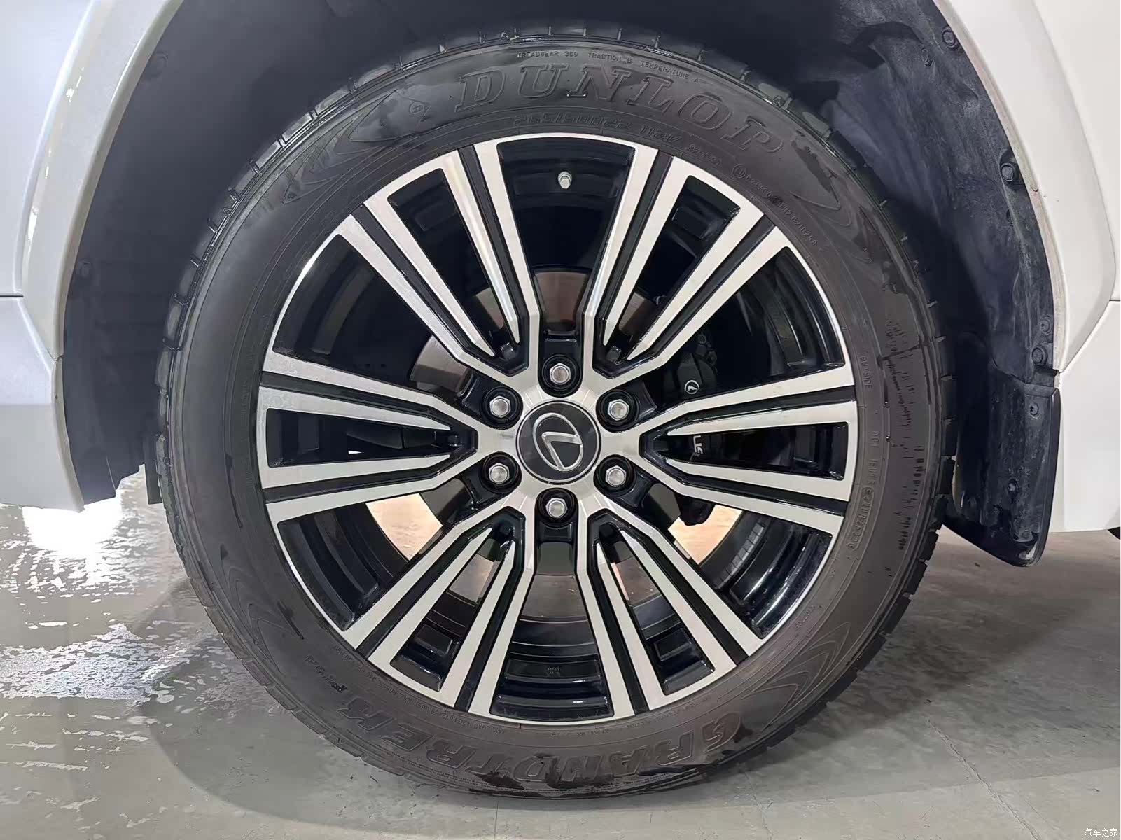 Lexus LX, 2024 7