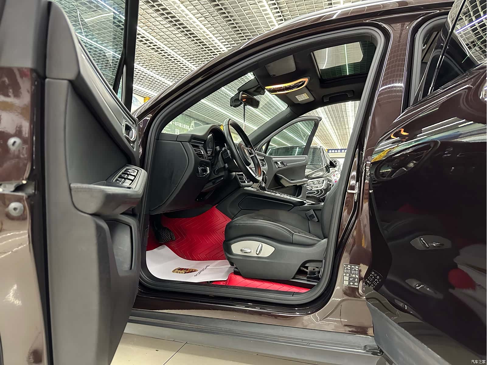 Porsche Macan, 2020 10