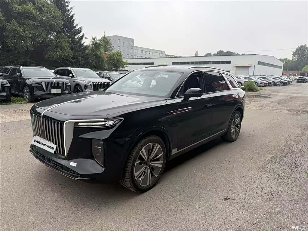 Hongqi E-HS9