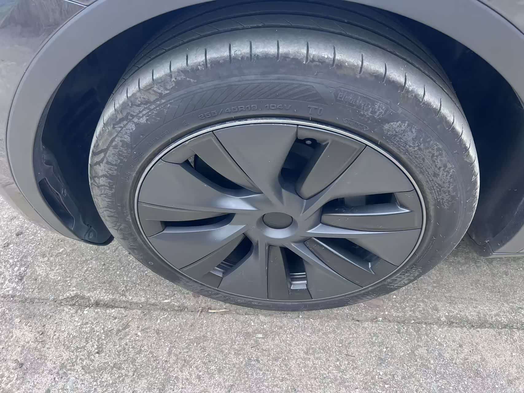 Tesla Model Y, 2024 12