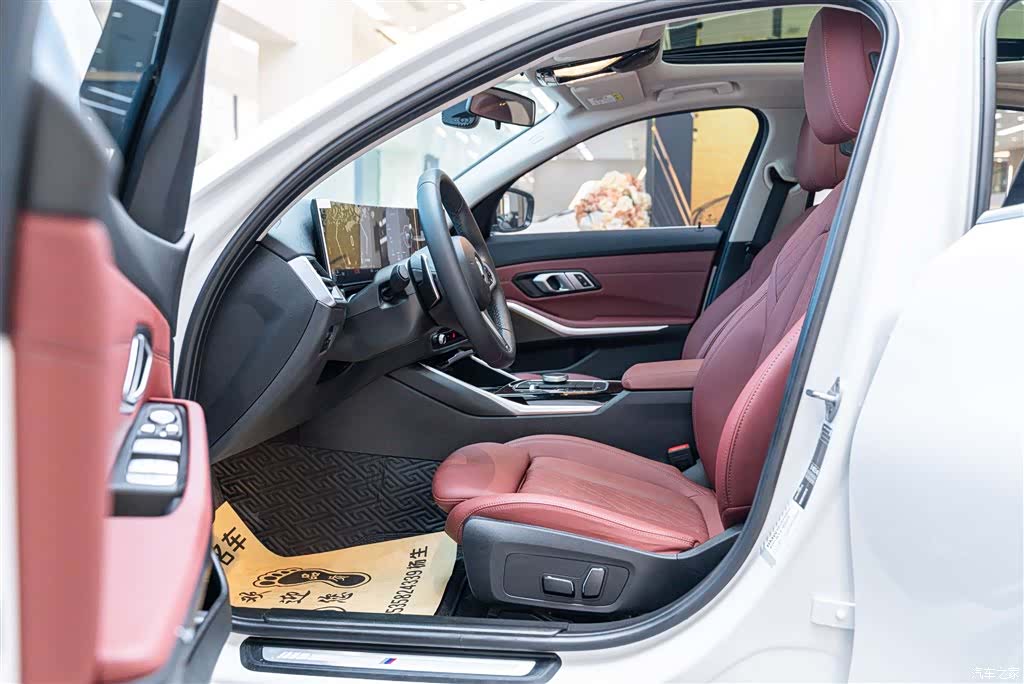 BMW 3 Series, 2024 10