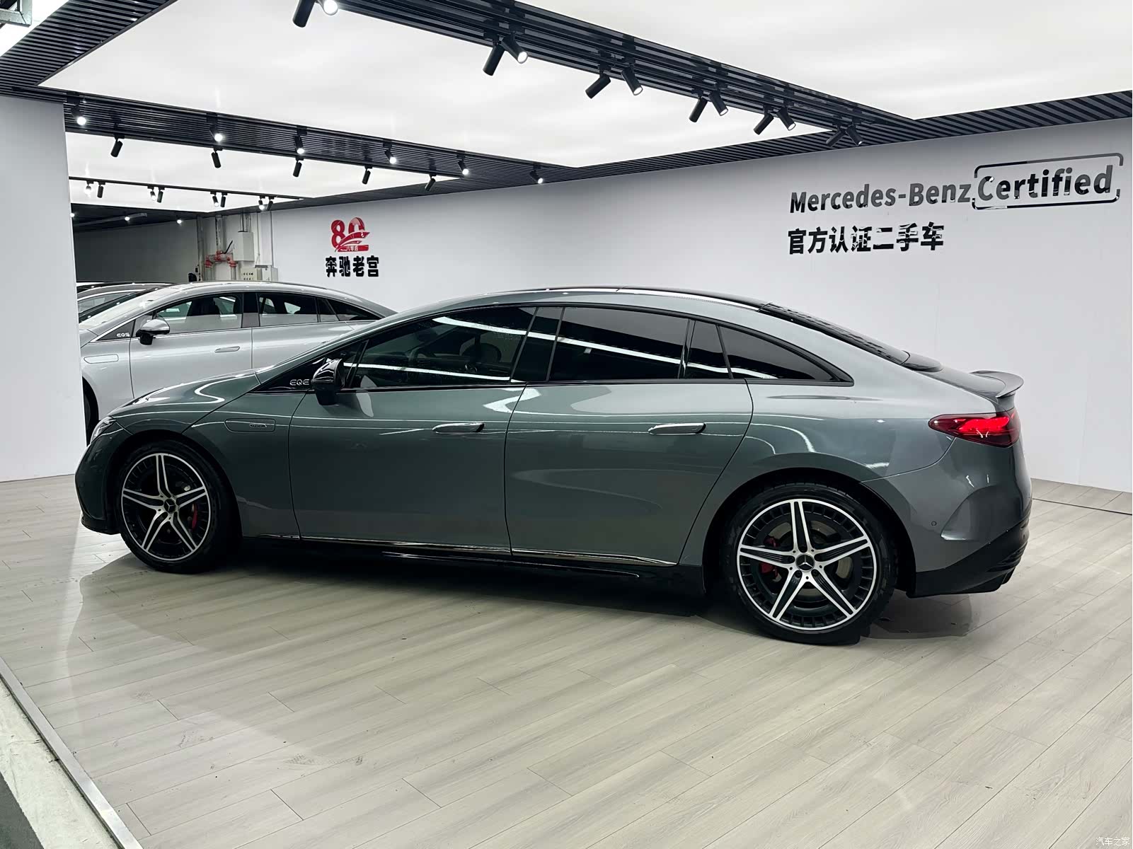 Mercedes-Benz EQE, 2023 все фото