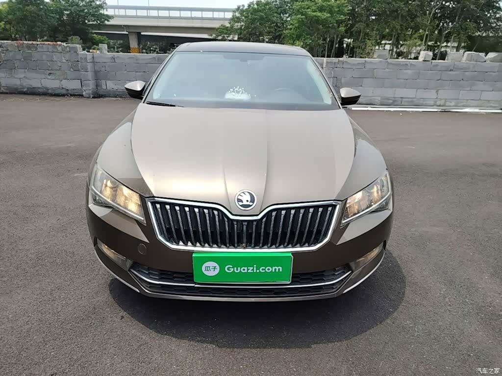 Skoda Superb, 2018 3