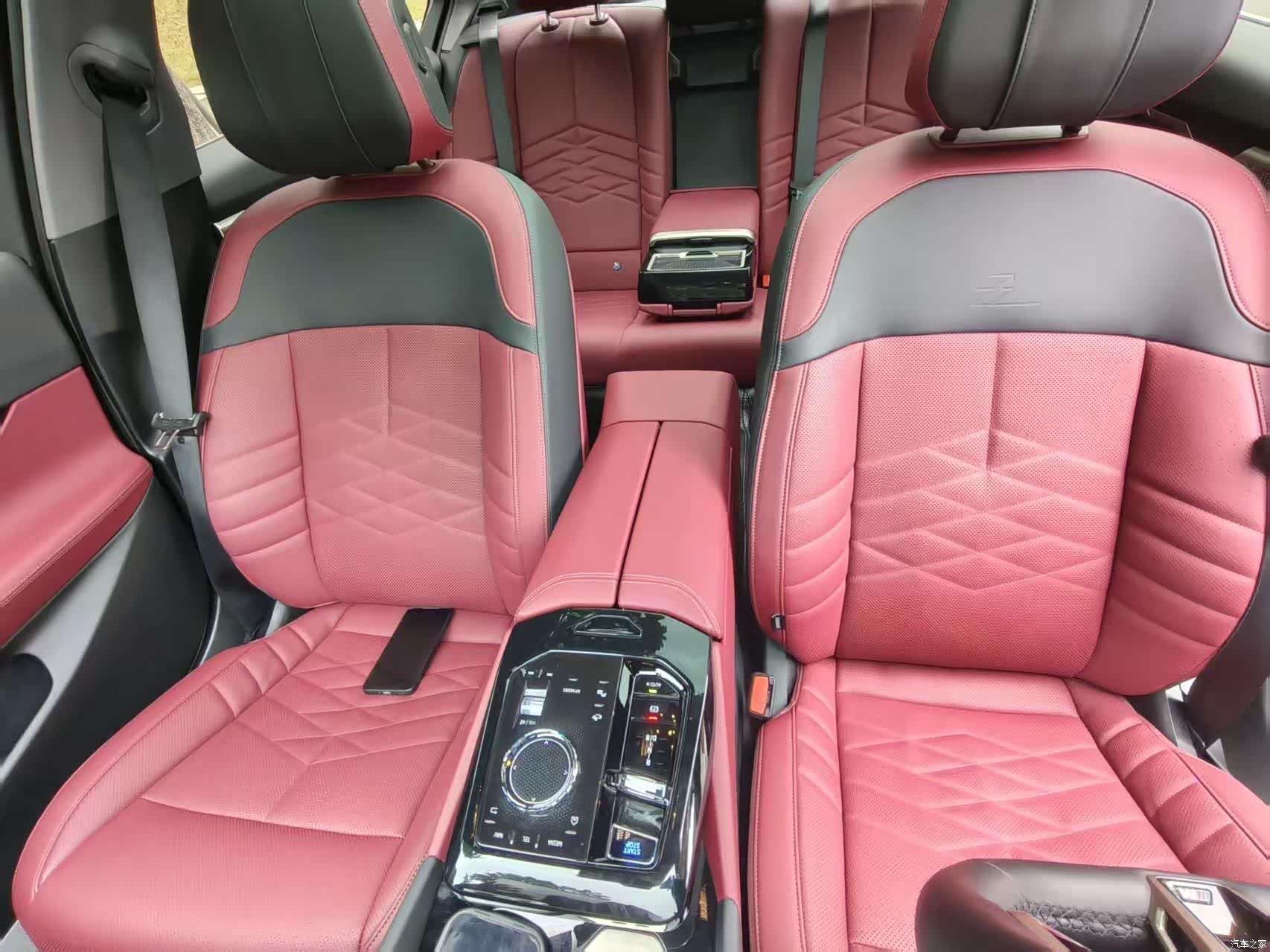 BMW i5, 2024 10