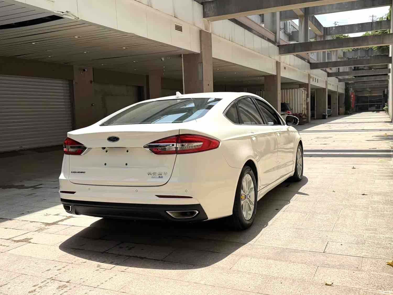 Ford Mondeo, 2020 10
