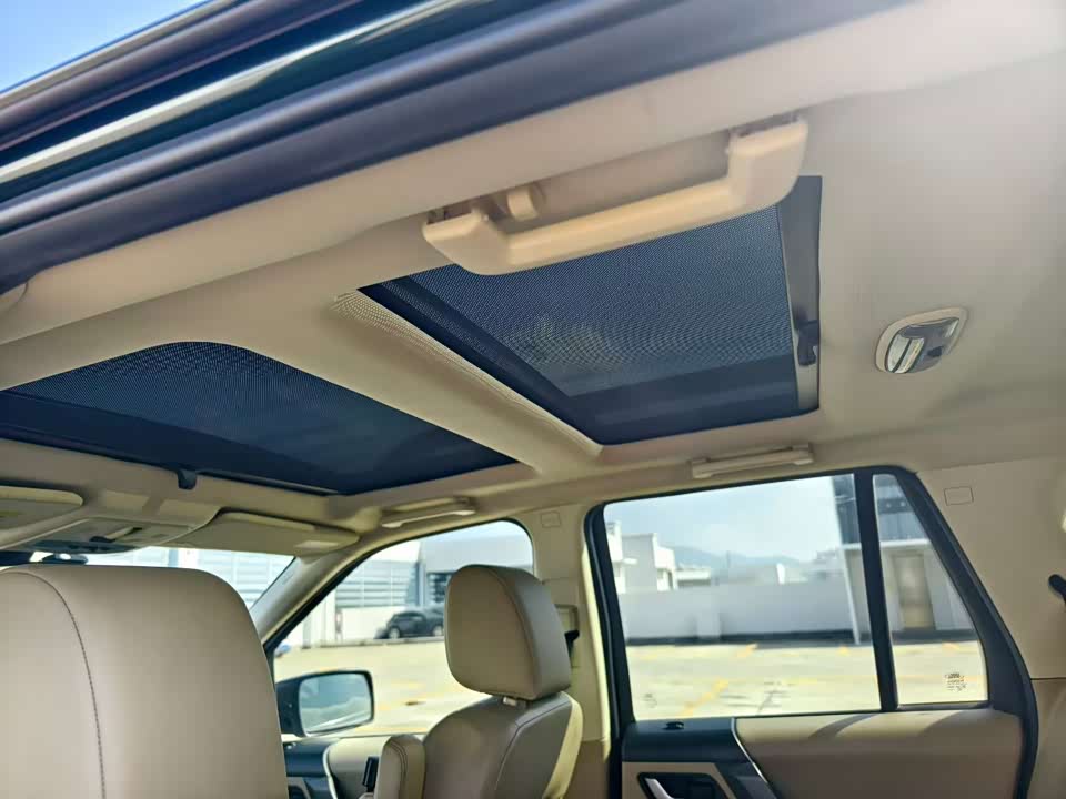 Land Rover Freelander 2