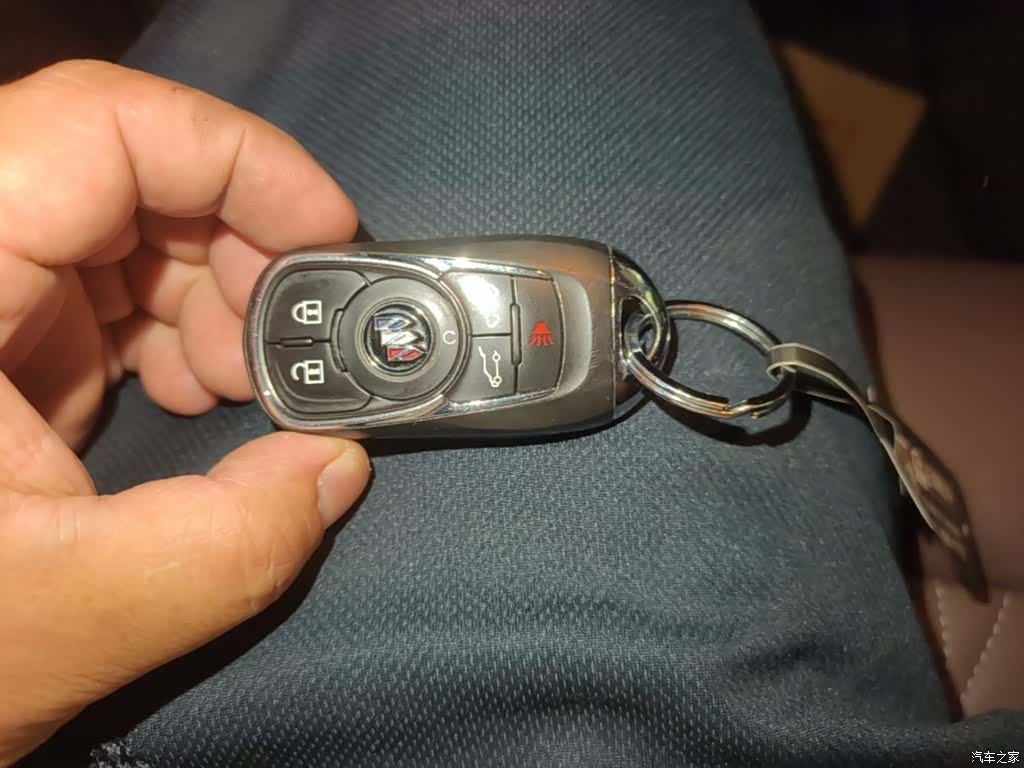 Buick GL8, 2022 9