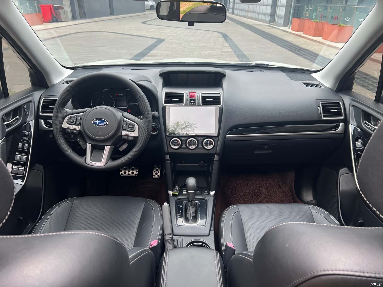 Subaru Forester, 2018 все фото
