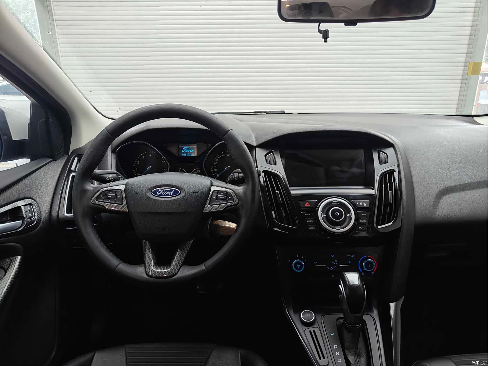 Ford Focus, 2019 12