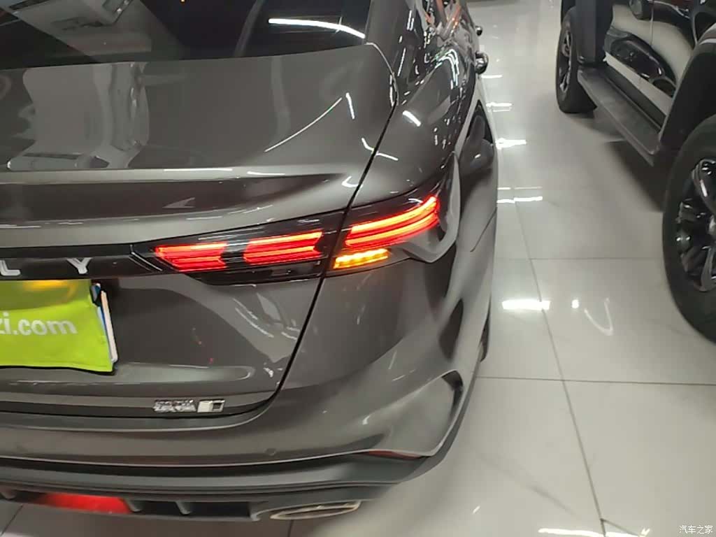 Geely Binray, 2023 8