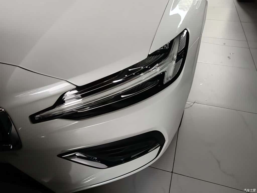 Volvo S60, 2022 18