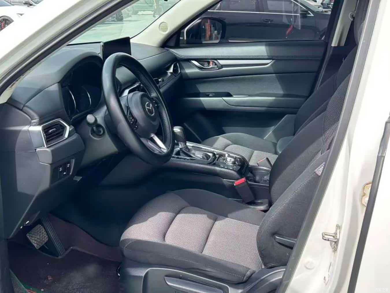 Mazda CX-5, 2024 3