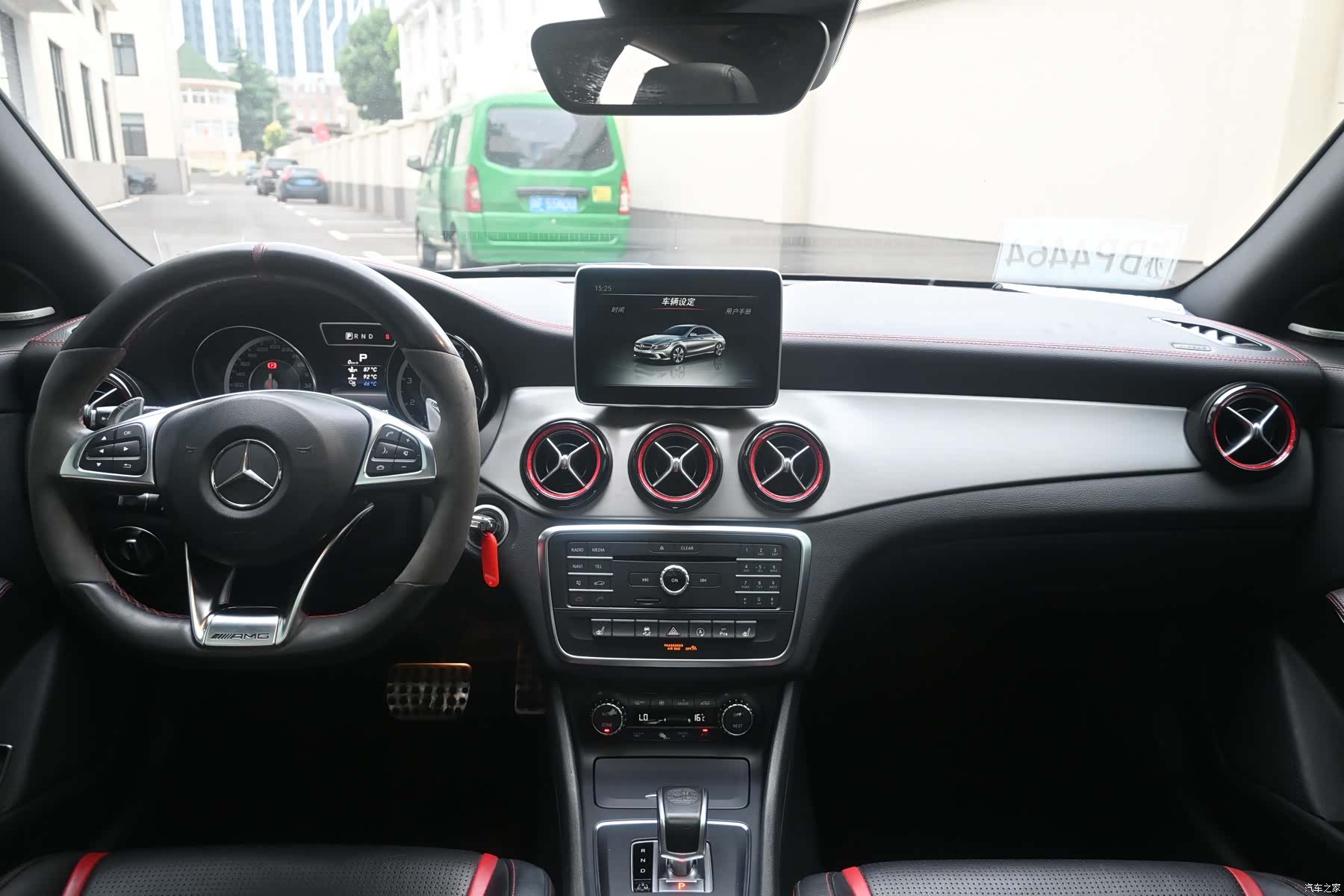 Mercedes-Benz CLA, 2015 9