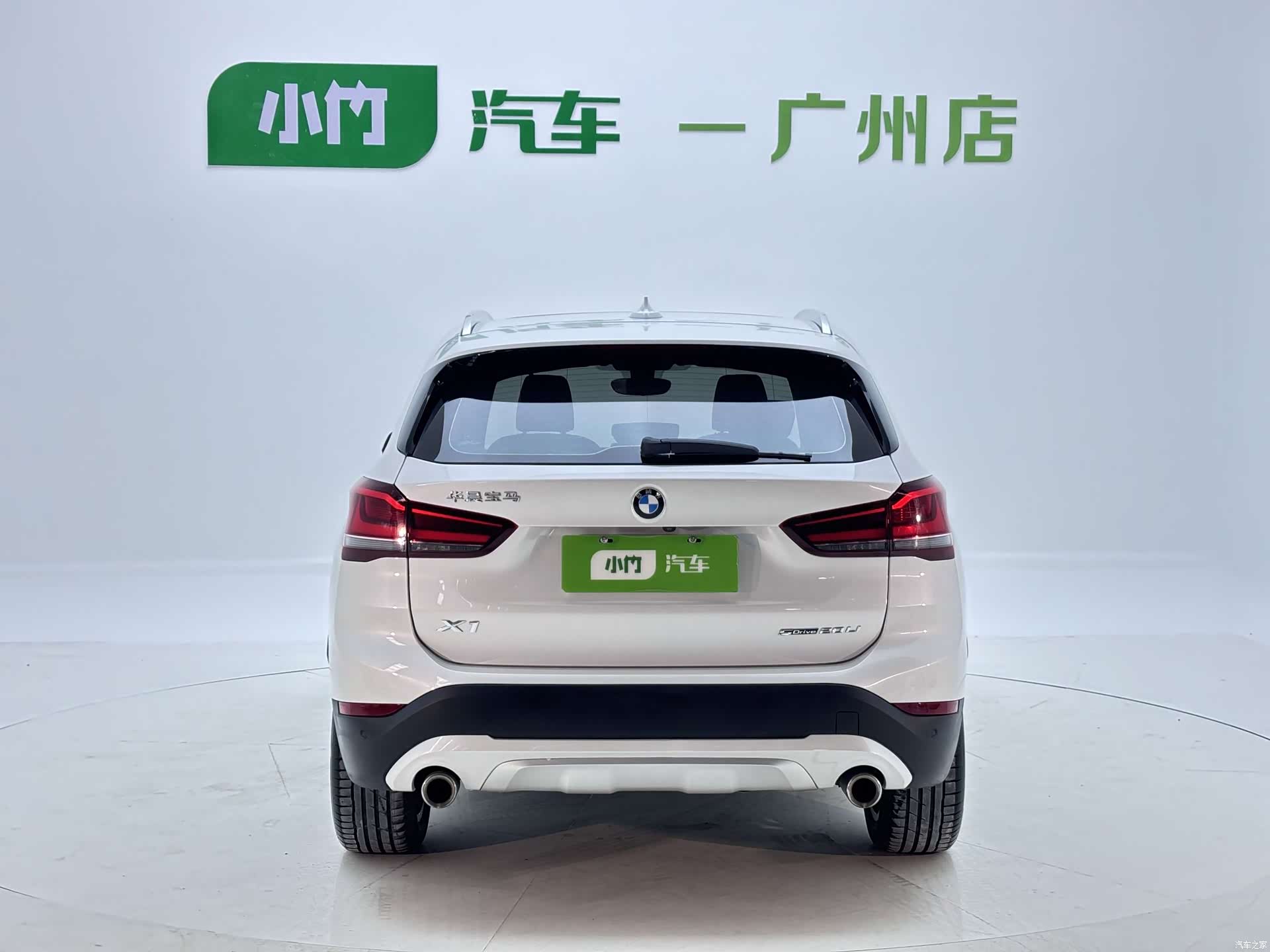 BMW X1, 2023 все фото
