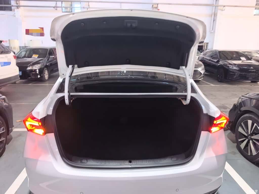 Buick Verano, 2022 19