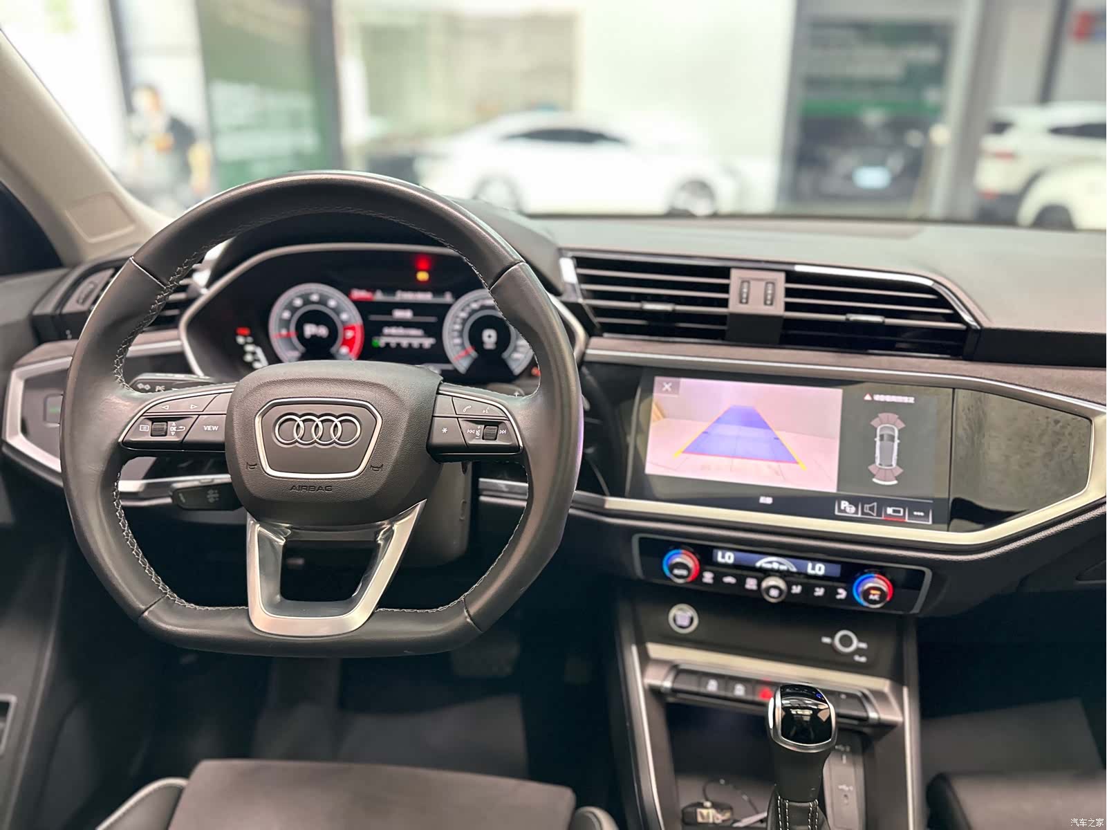 Audi Q3, 2023 22