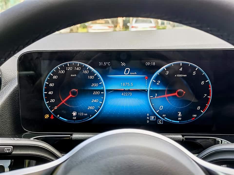 Mercedes-Benz GLA Mercedes-Benz GLA