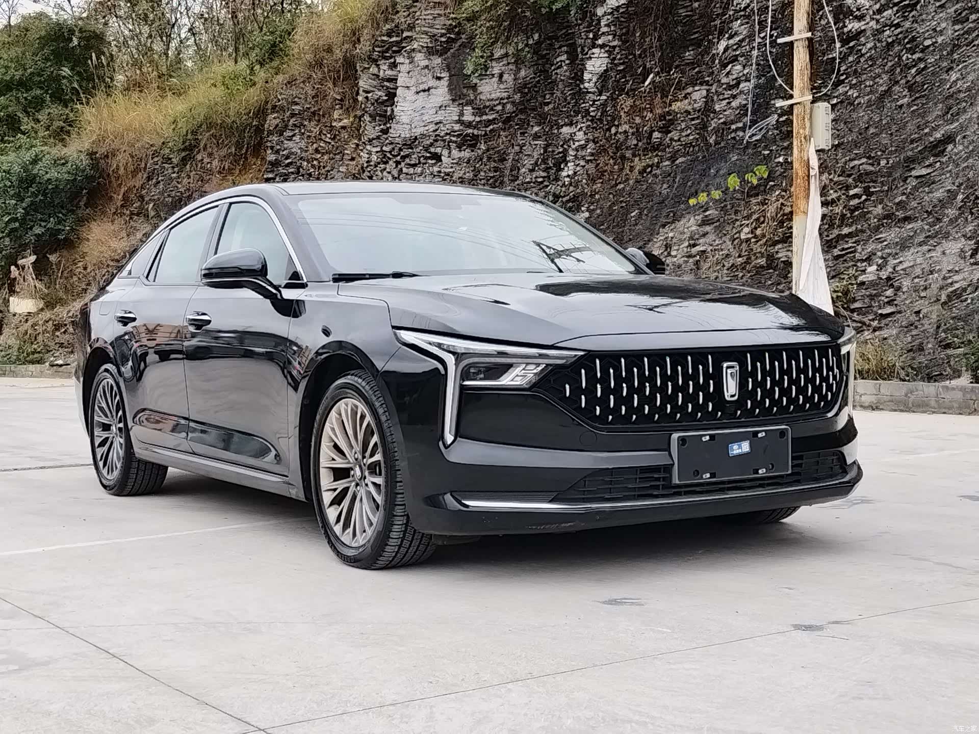 Bestune B70, 2023 3