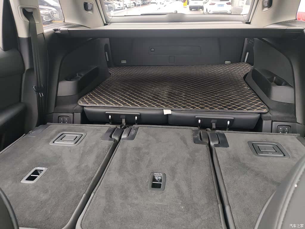 Audi Q7, 2023 15