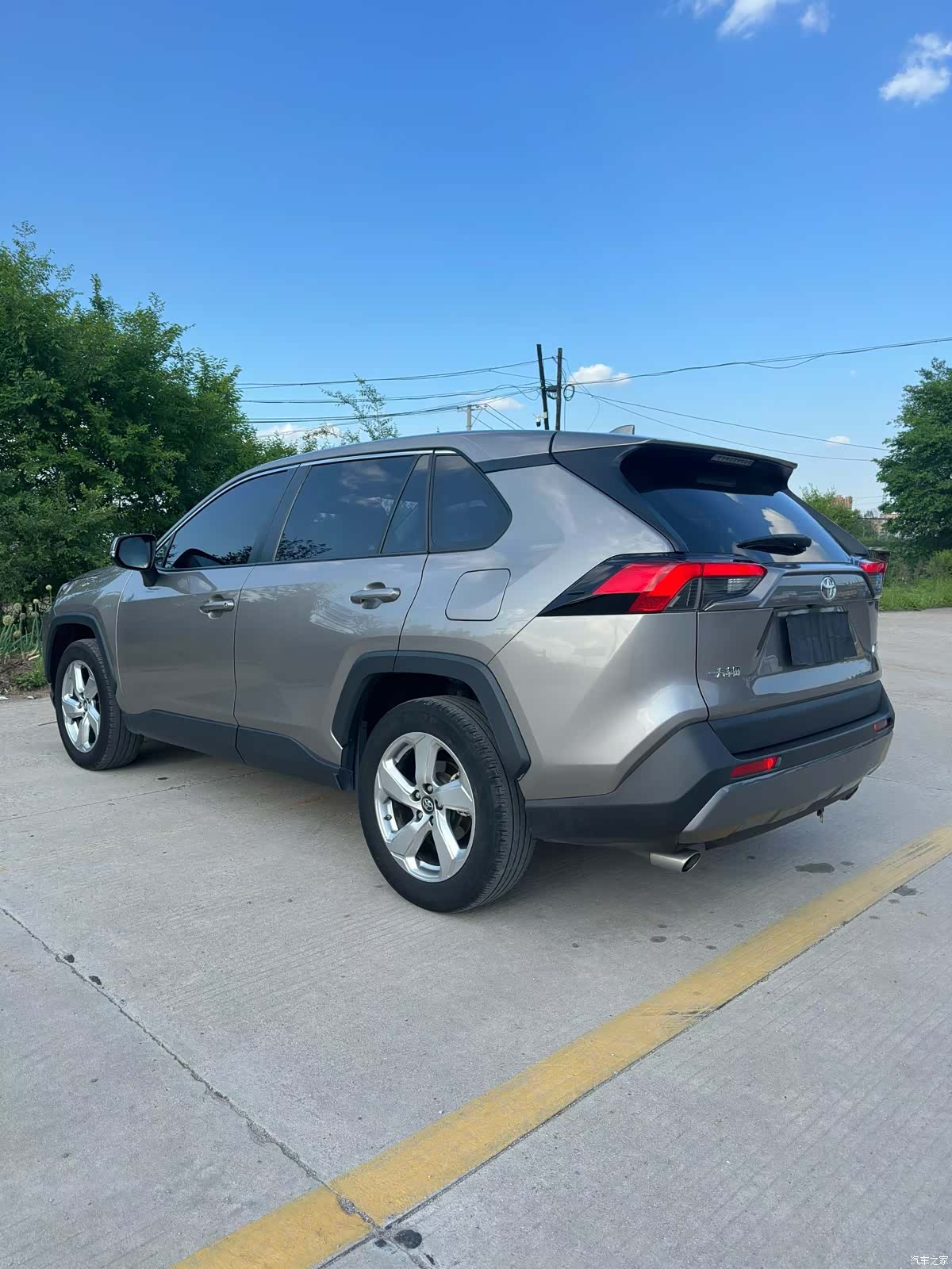 Toyota RAV4, 2020 7