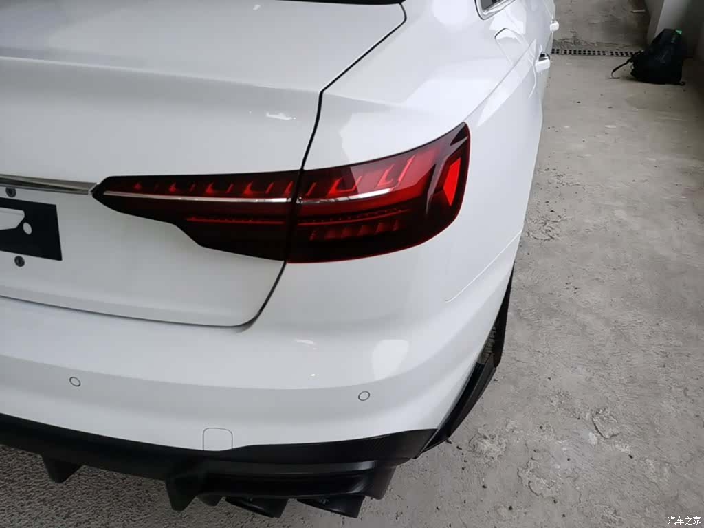 Audi A4L, 2022 8