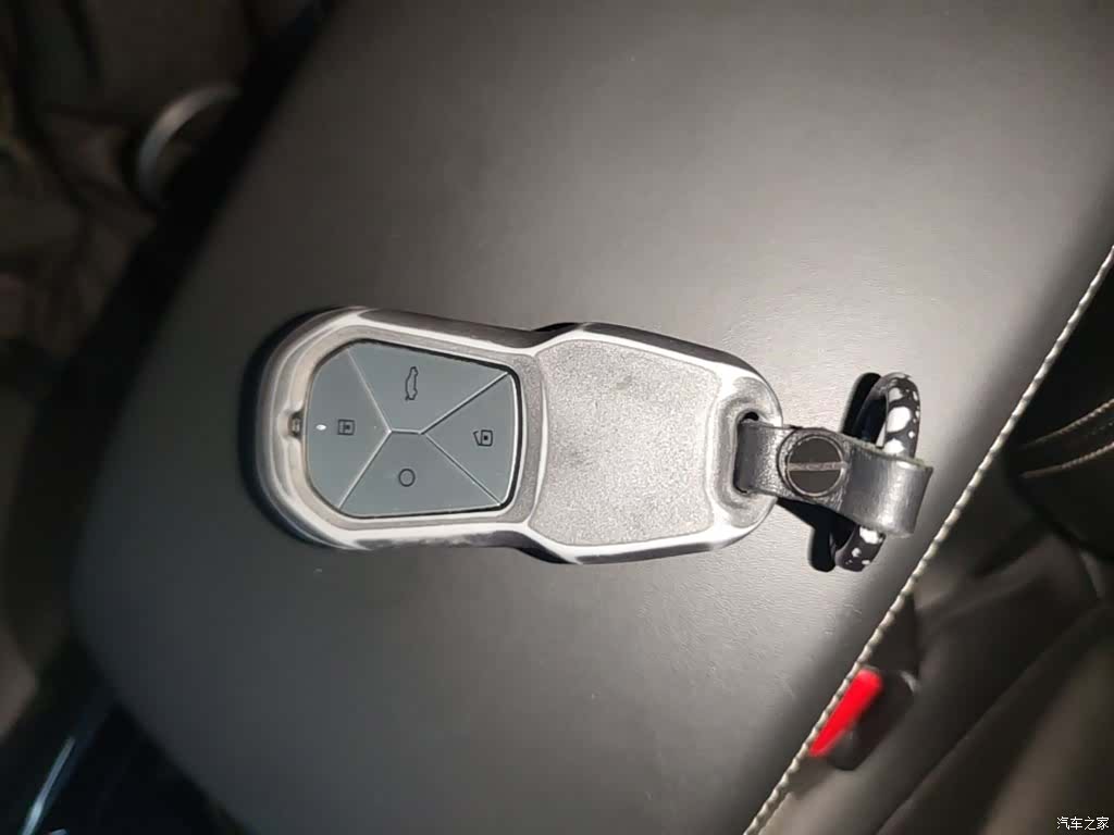 Xpeng P5, 2022 9