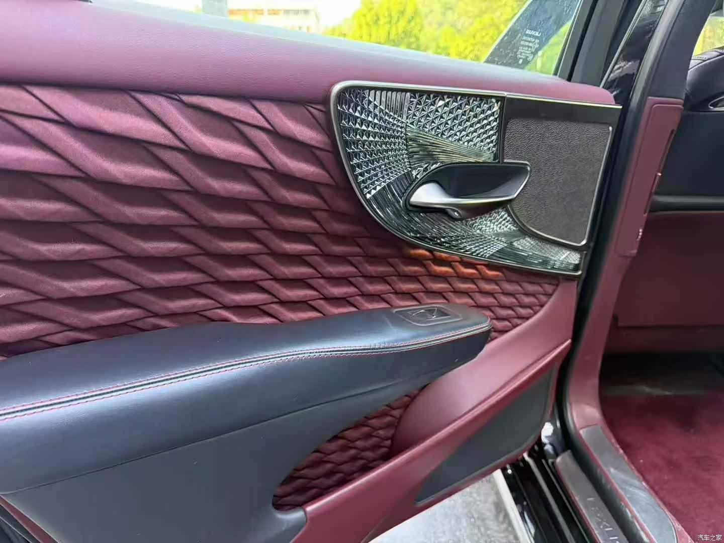Lexus LS, 2022 6