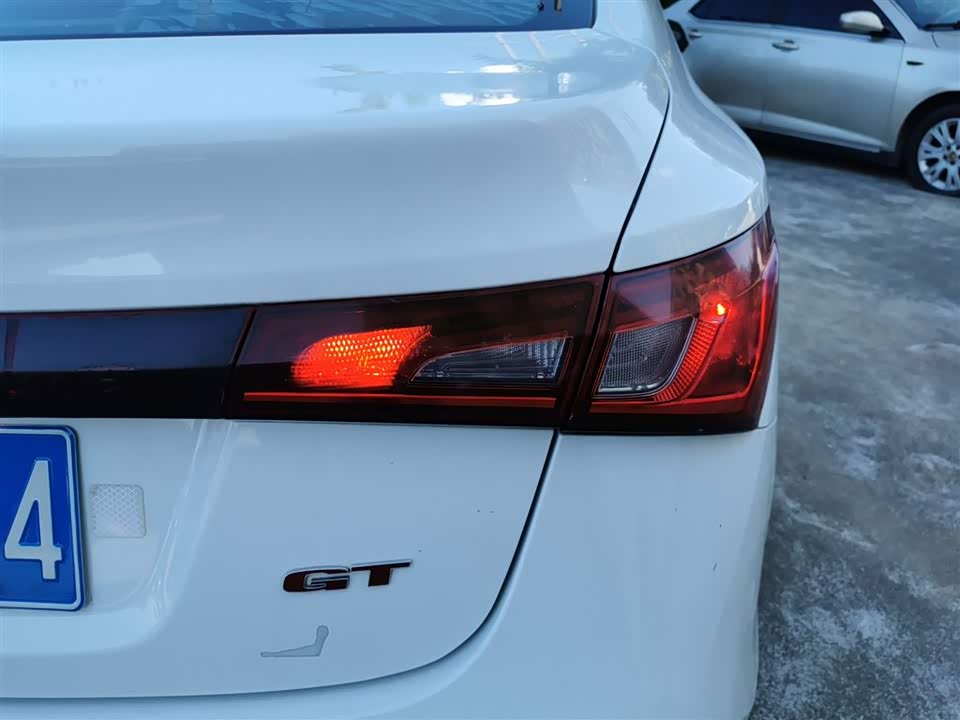 MG Sharp Line