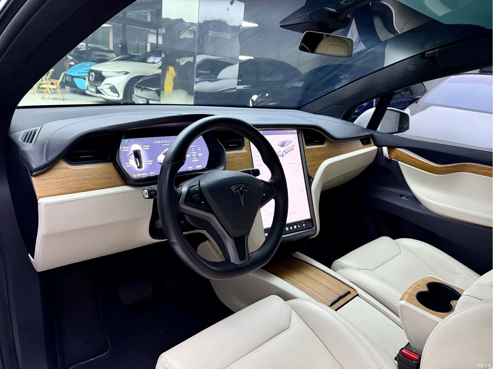 Tesla Model X, 2019 все фото