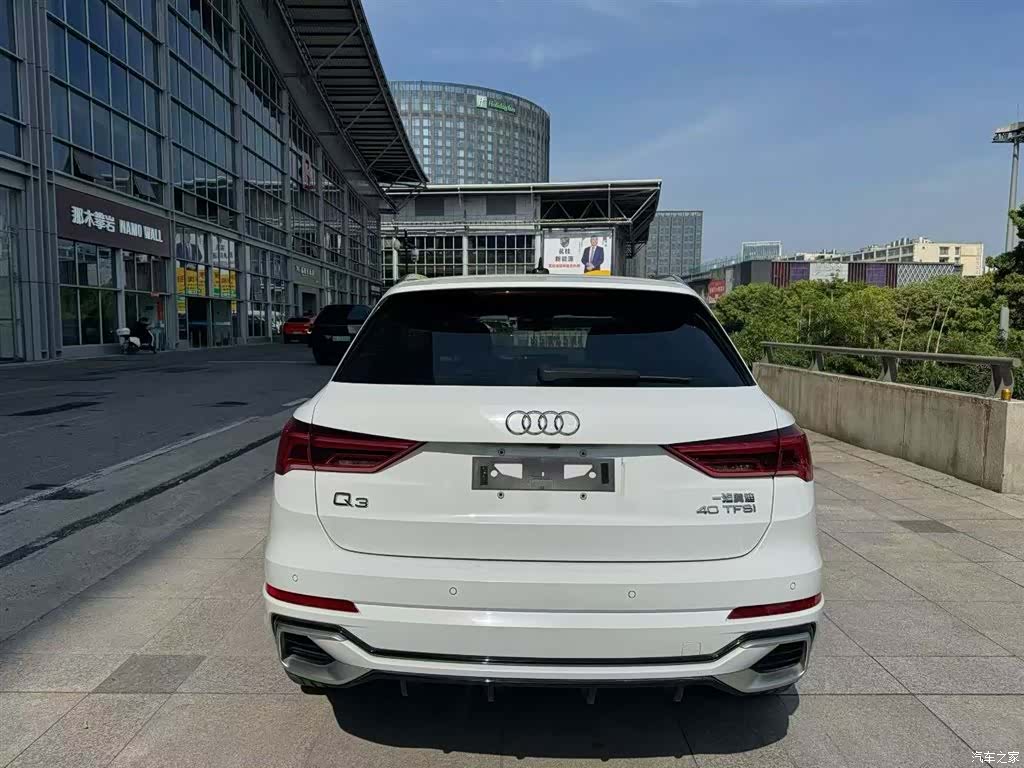 Audi Q3, 2024 3