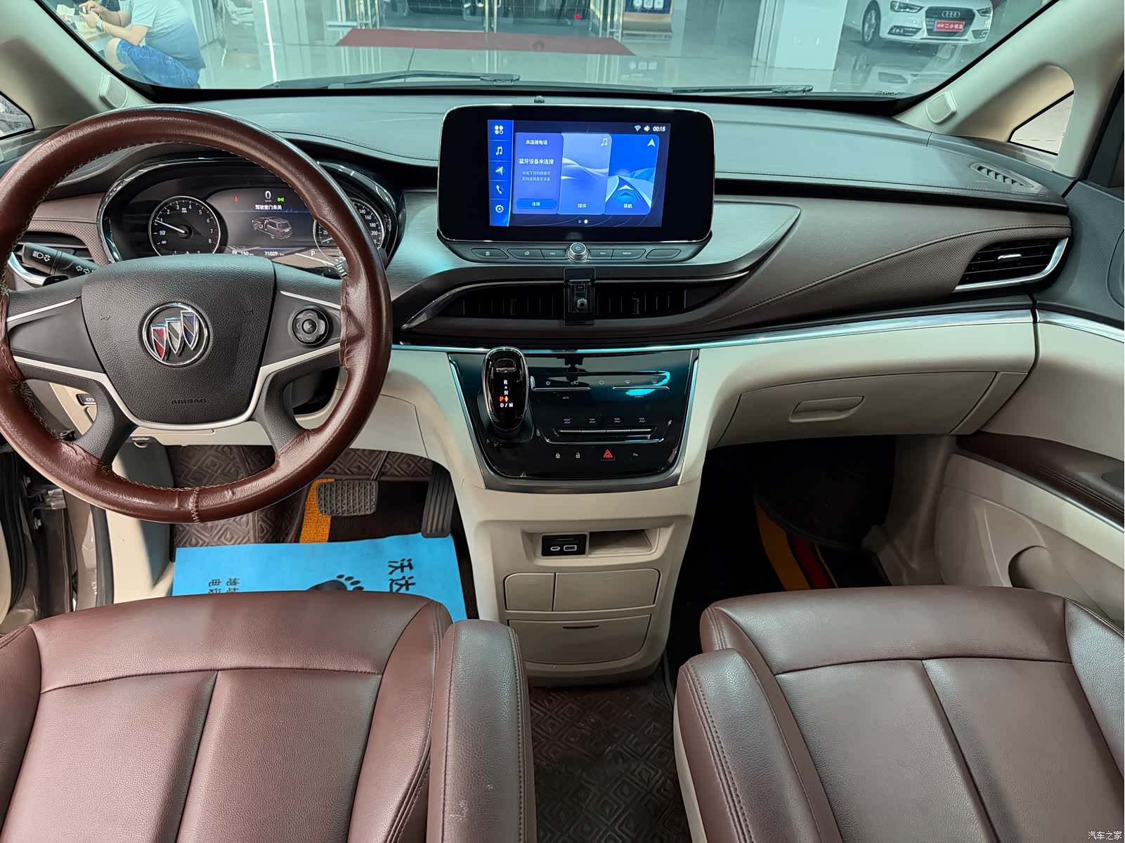 Buick GL8, 2021 9