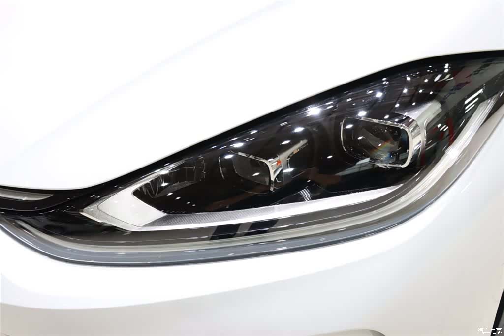 Volkswagen Lamando, 2025 7