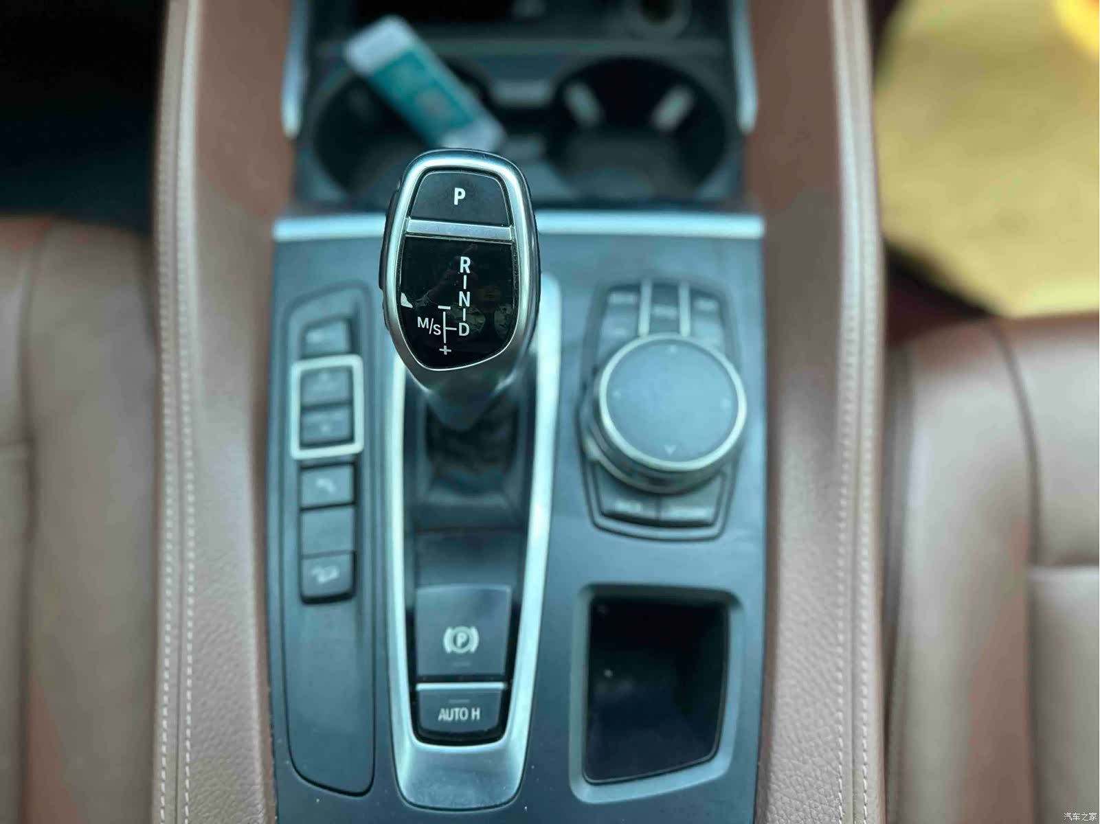 BMW X6, 2018 9