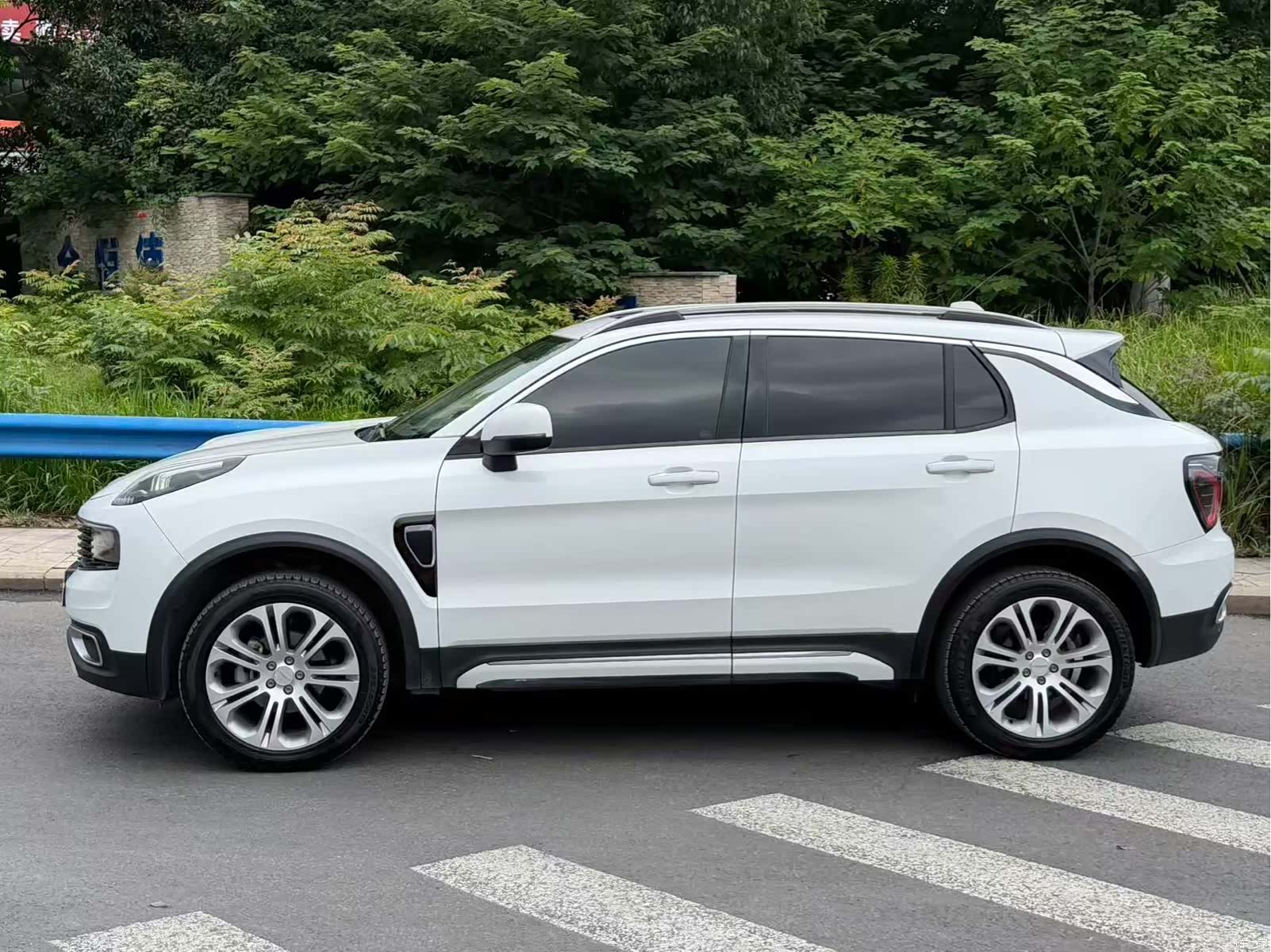 Lynk & Co 01, 2020 6